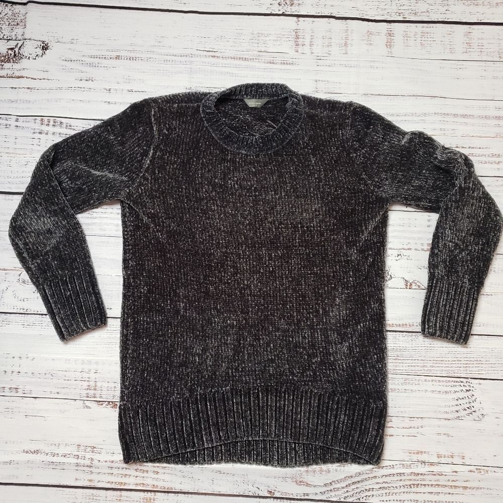 Gorgeous Chenille Dark Grey Sweater  Denver Hayes